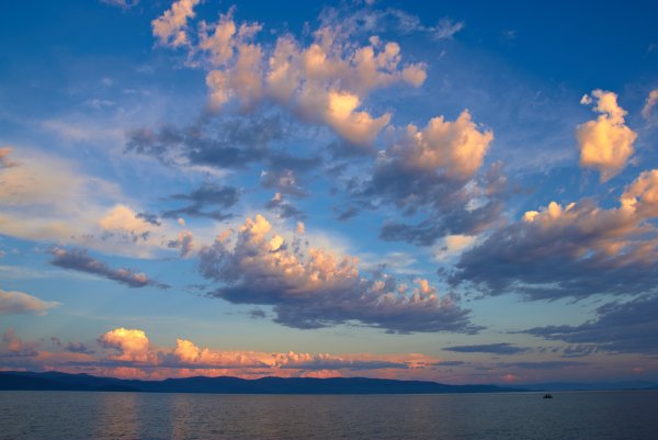 Небо над водой