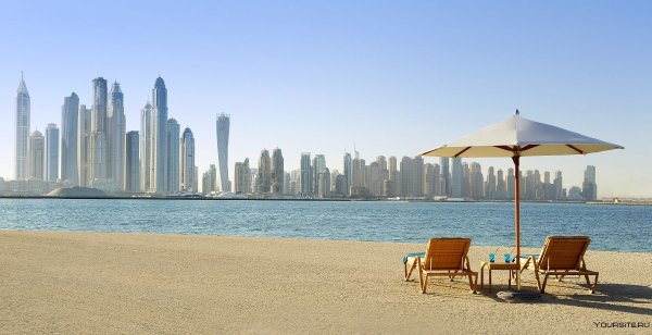 Пальма Джумейра Дубай ночью