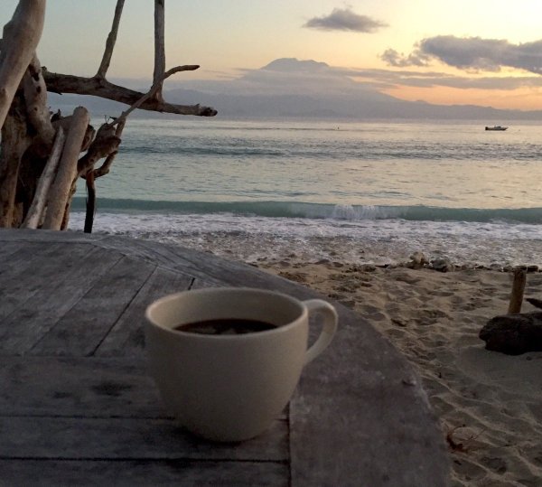 Кофе и море