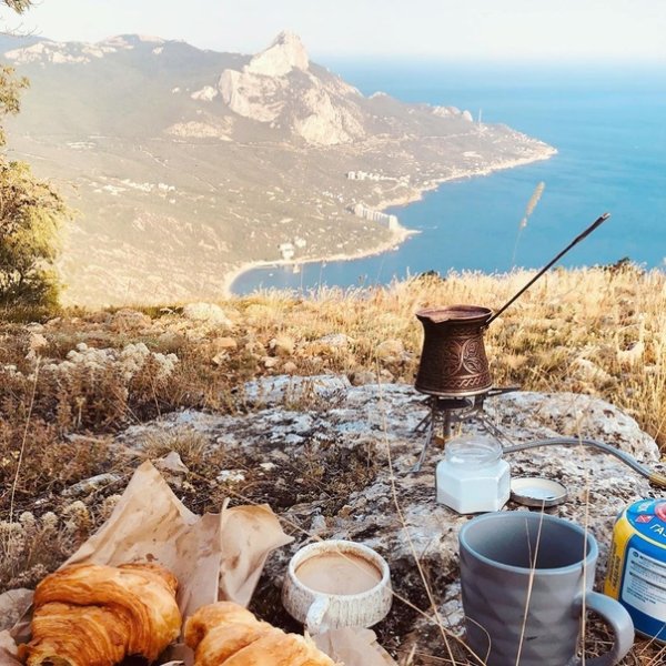 Завтрак с видом на город