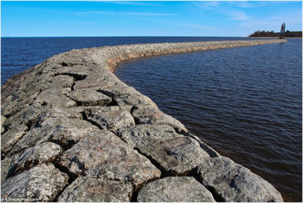 Волноломы и волнорезы