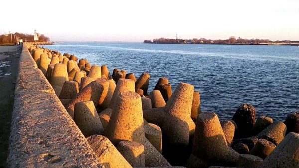 Морской мол