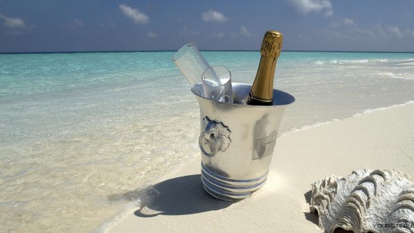Бакалшампанского и море
