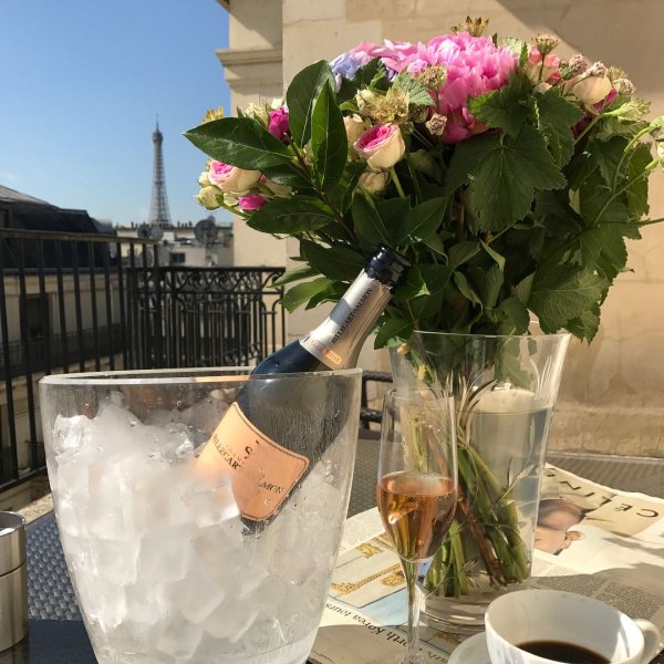 Море букет шампанское