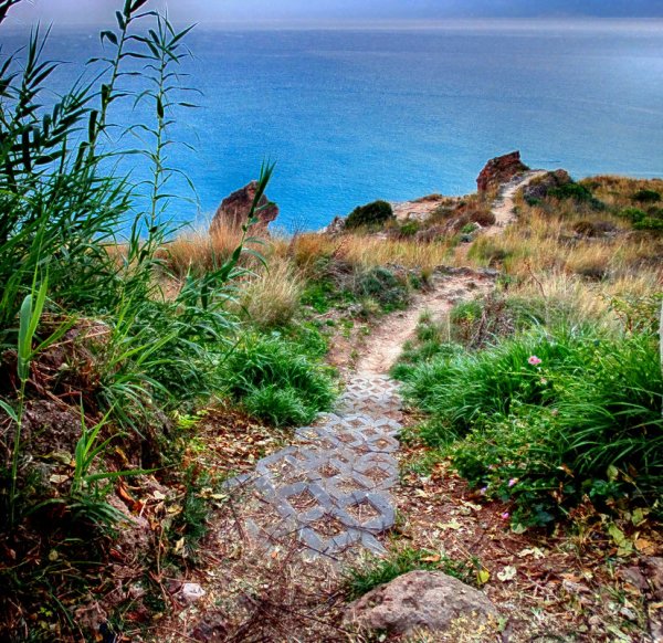 Деревянная дорожка к морю