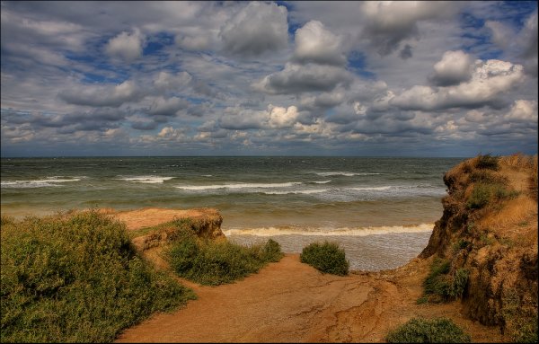 Дорога у обрыва