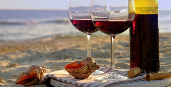 Море закат вино