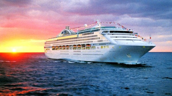 Принцесса теплоход во Владивостоке