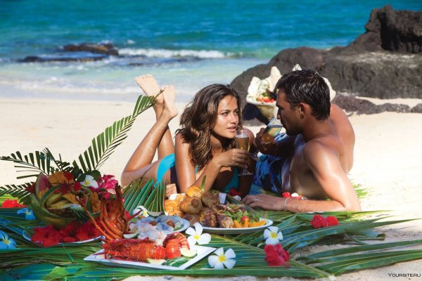 Пара на пляже