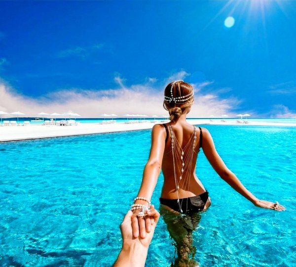 Наталья Османн в купальнике