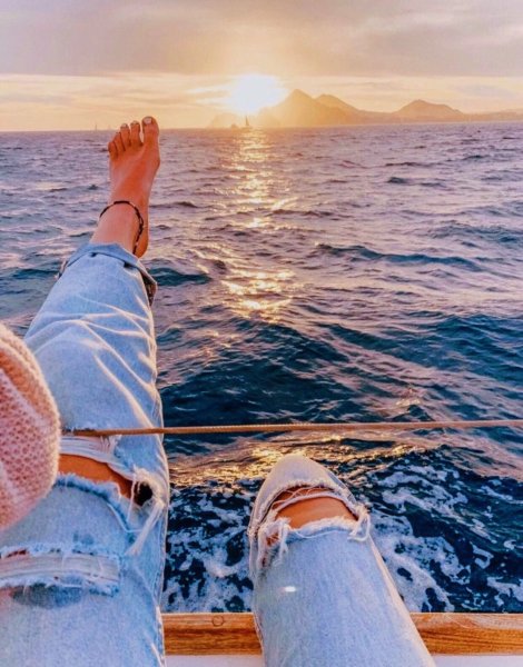 Самолет над океаном