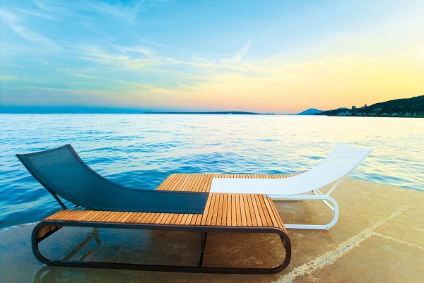 Шезлонги столик пляж