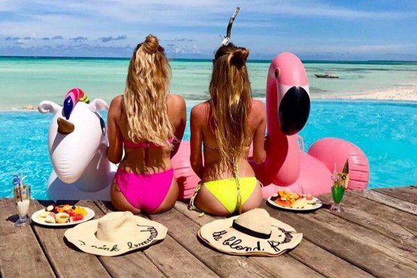 Девчонки на отдыхе