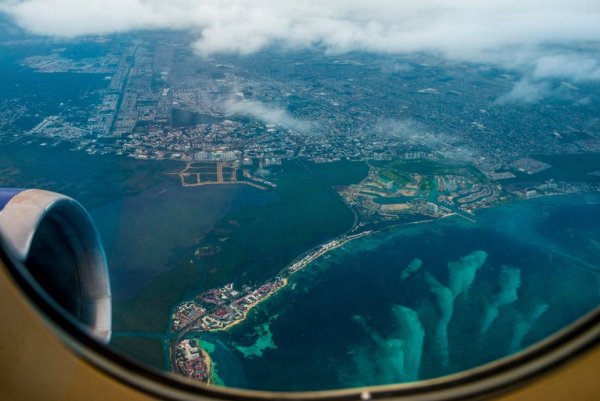 Иллюминатор под водой