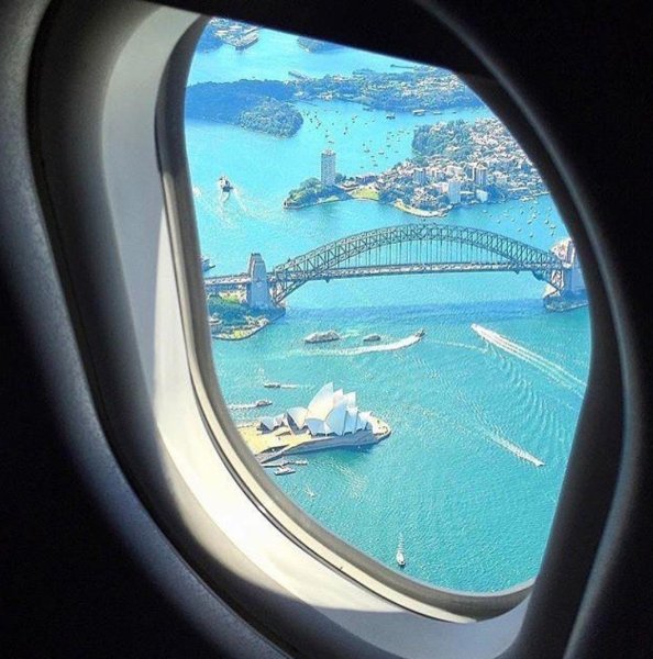 Иллюминатор корабля