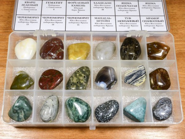 Крымские камни полудрагоценные
