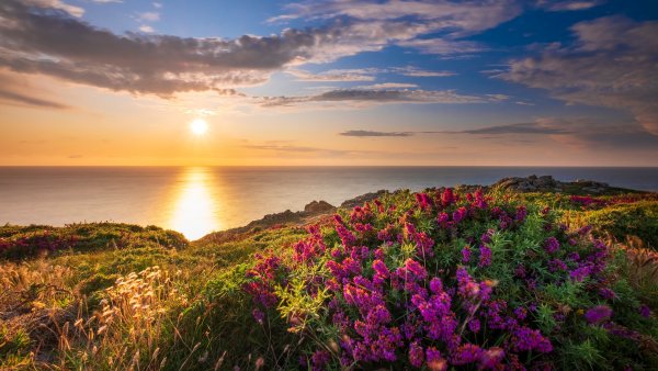 Рассвет на море