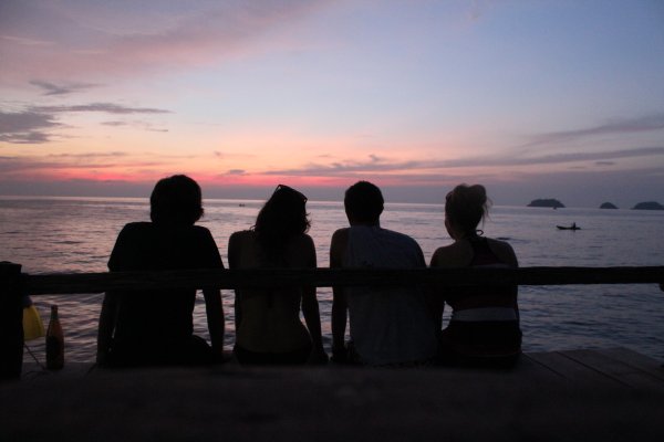 Большая семья на отдыхе