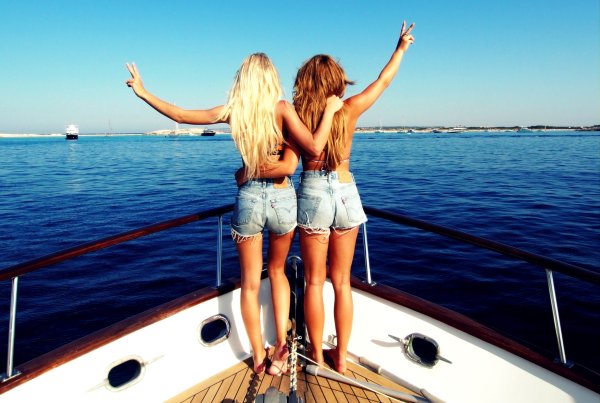 Семья на пляже