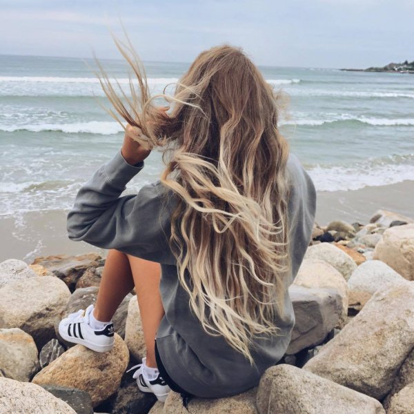 Волны морские волосы светлые