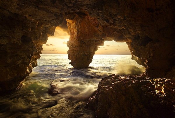 Грот в древней Греции