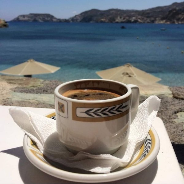 Кофе и море