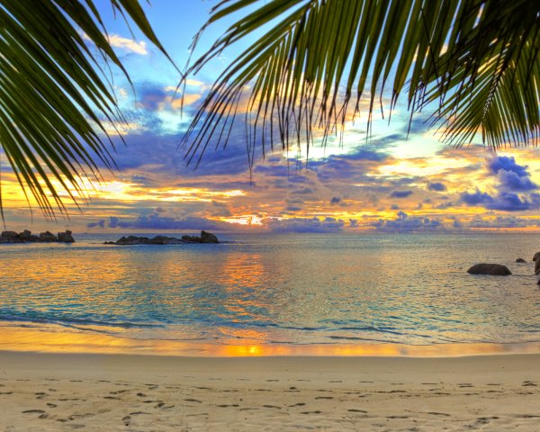 Красивое голубое море