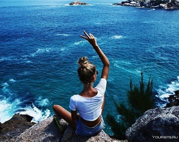 Люди на море