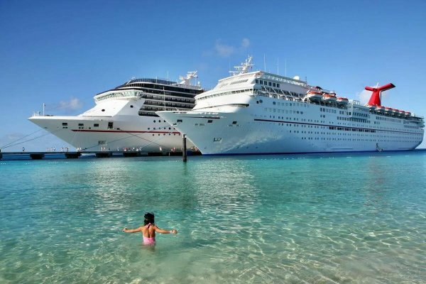 Круизный лайнер Багамские острова