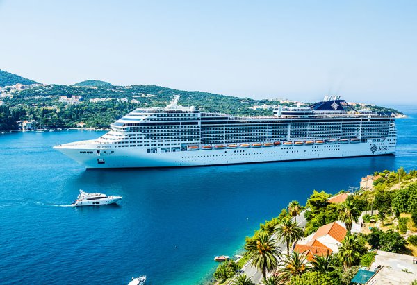 Дубровник круизный лайнер