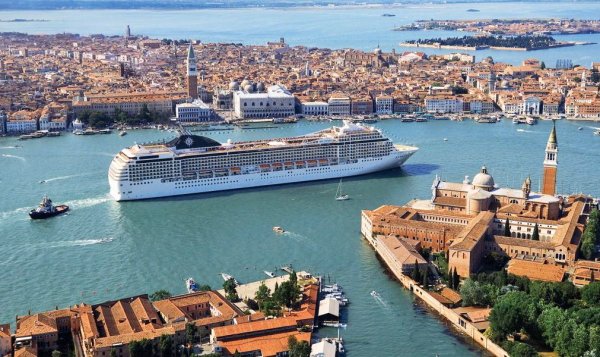 MSC magnifica в Венеции