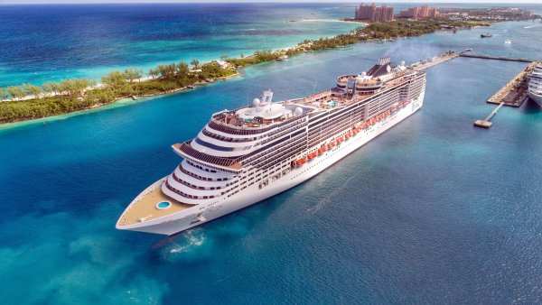 MSC Divina круизный лайнер