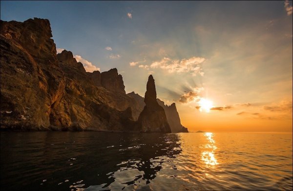 Море горы солнце