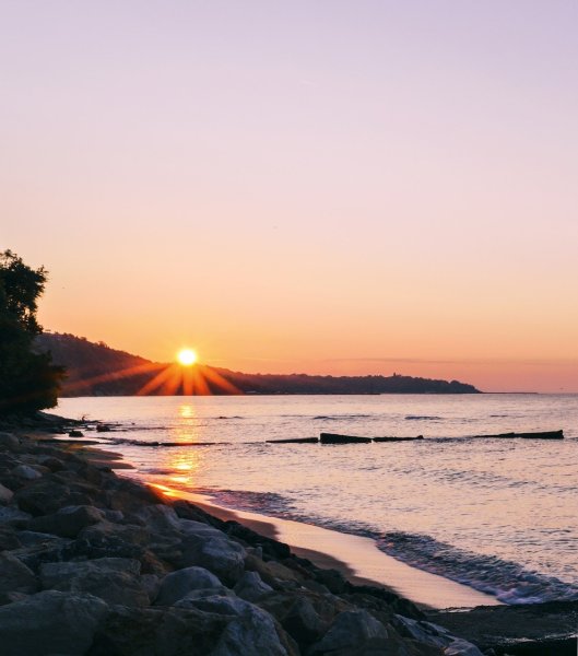 Раннее утро на море