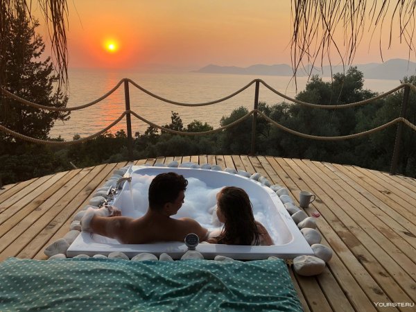 Романтический вид на море