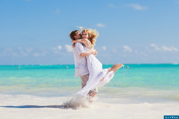 Влюбленные бегут