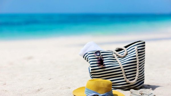 Шляпа на пляж