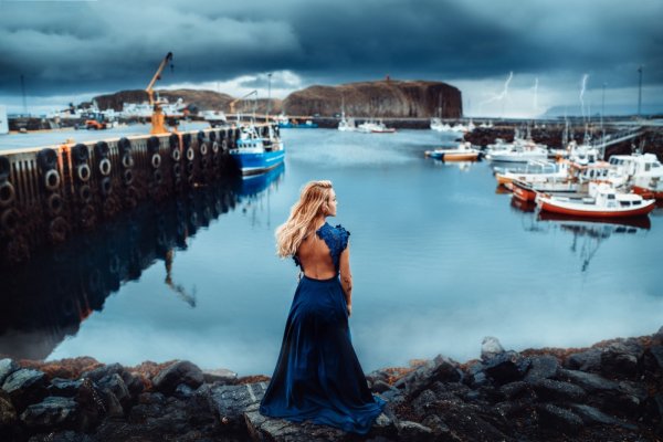 Девушка в лодке фэнтези