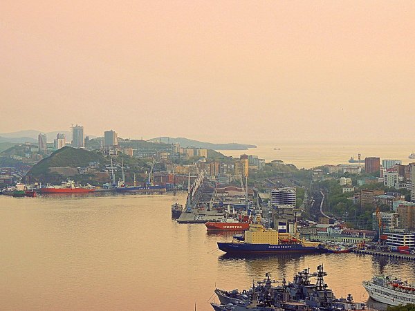 Владивосток причал японское море