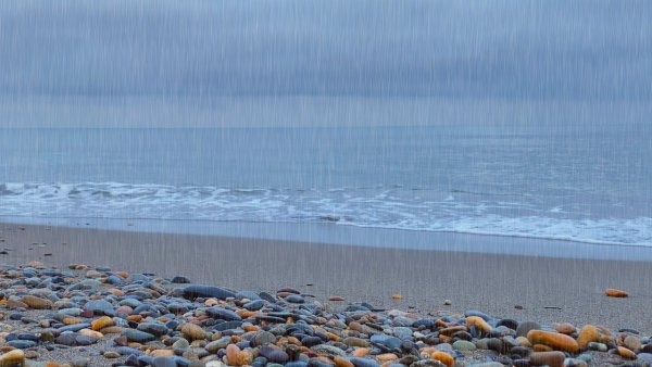 Дождик на море