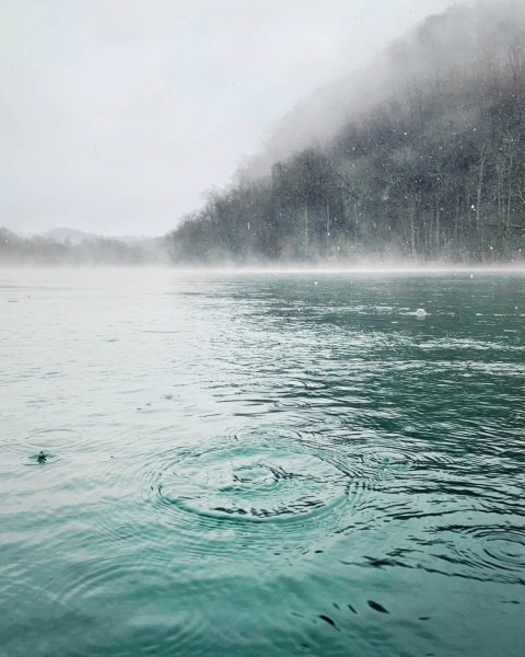 Ливень на море