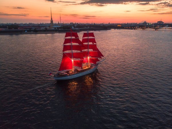 Штандарт Алые паруса