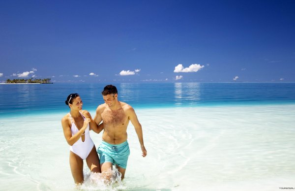 Семья на пляже