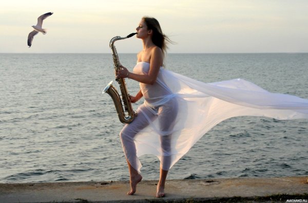 С подругой на море прикол