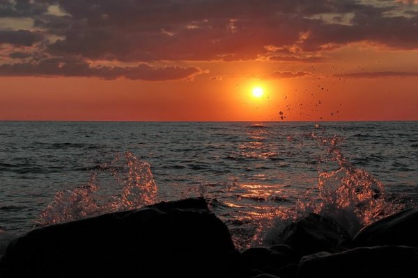 Закат на черном море