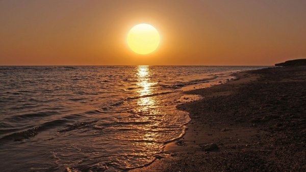 Черное море галечный берег