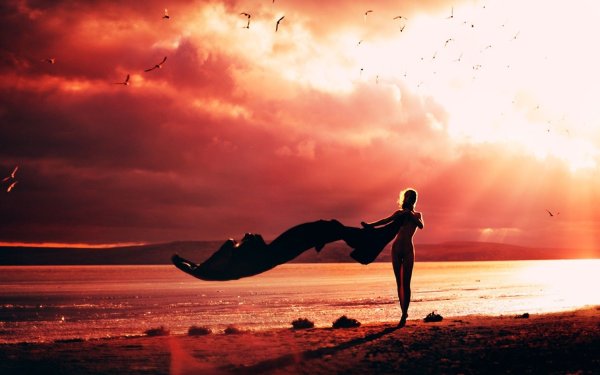 Девушка на закате