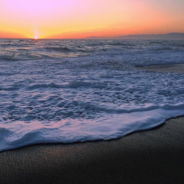 Море зовёт волна поёт