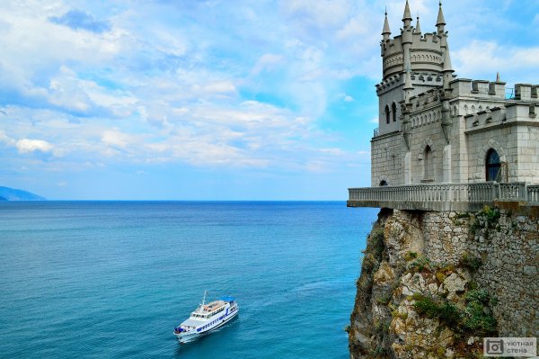 Замок у моря в Ливорно