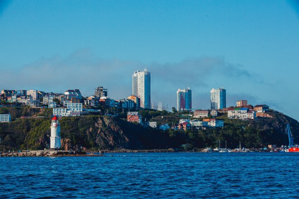Владивосток вид с моря на центр